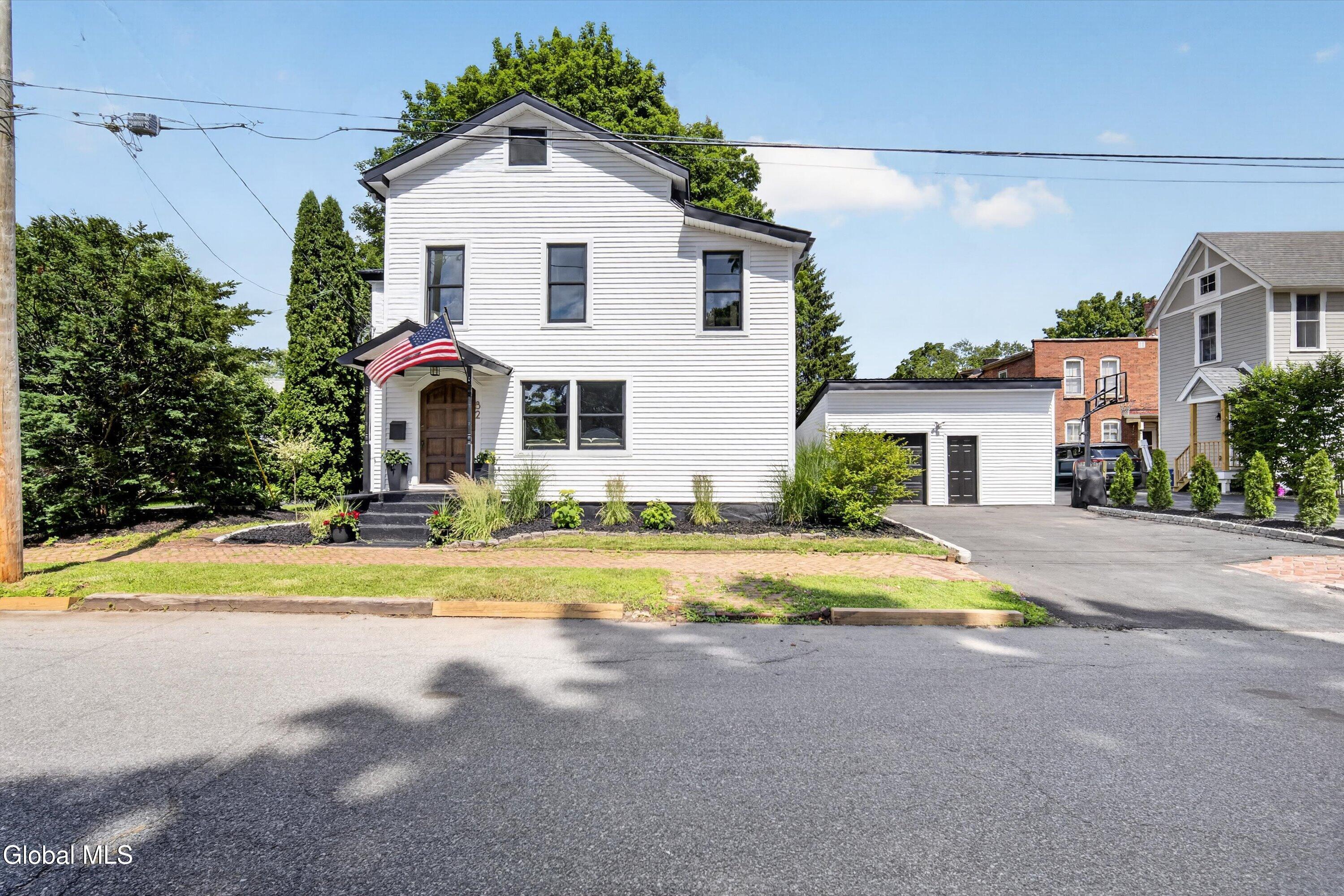 82 Ludlow Street Saratoga Springs NY 12866