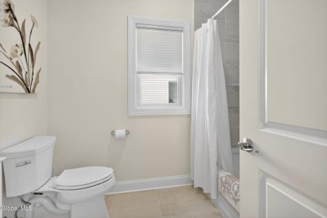 6 Sterling Ridge Loudonville NY 12211