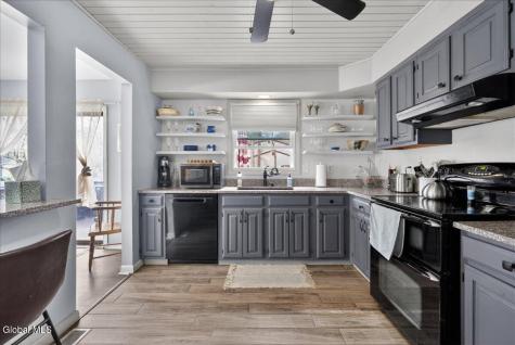 1 Thunder Run Gansevoort NY 12831