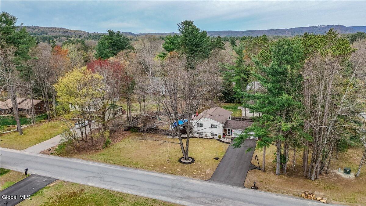 1 Thunder Run Gansevoort NY 12831