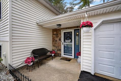 1 Thunder Run Gansevoort NY 12831