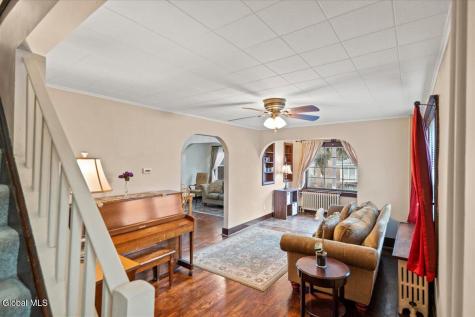 18 Fairfield Avenue Albany NY 12205