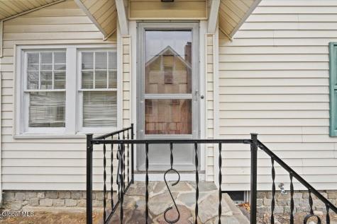 18 Fairfield Avenue Albany NY 12205