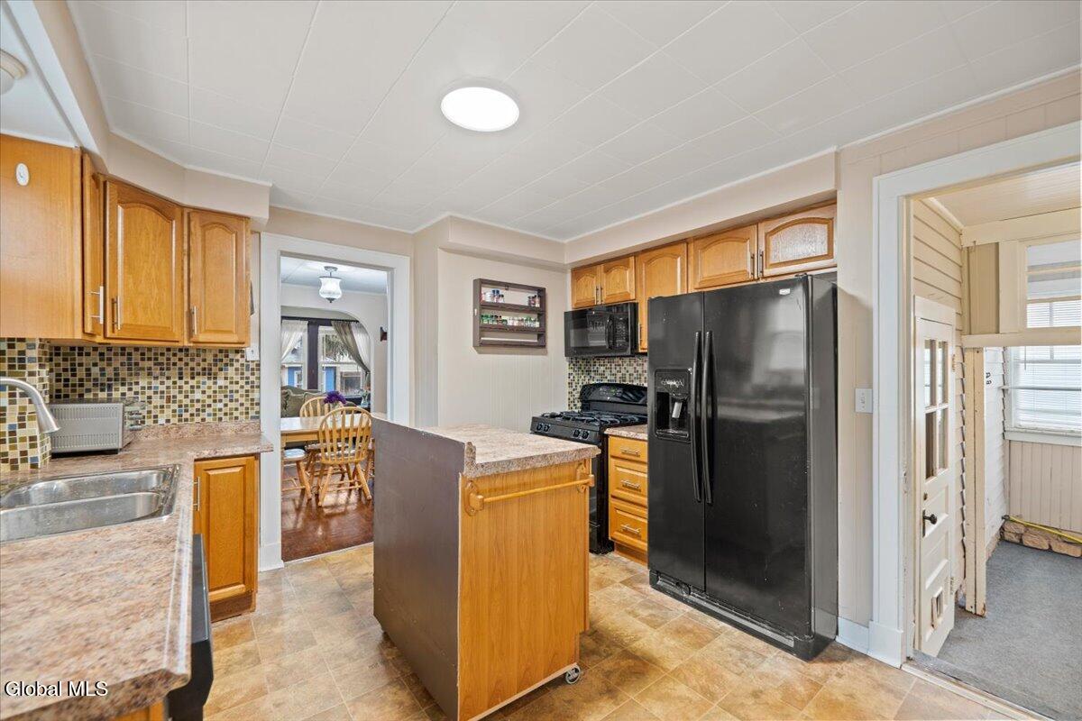 18 Fairfield Avenue Albany NY 12205