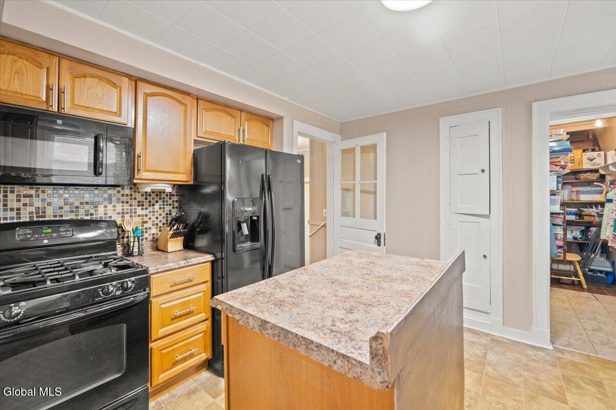 18 Fairfield Avenue Albany NY 12205