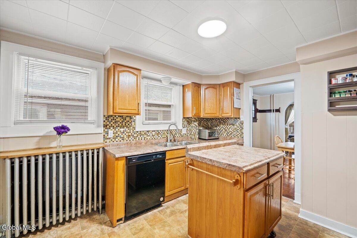 18 Fairfield Avenue Albany NY 12205