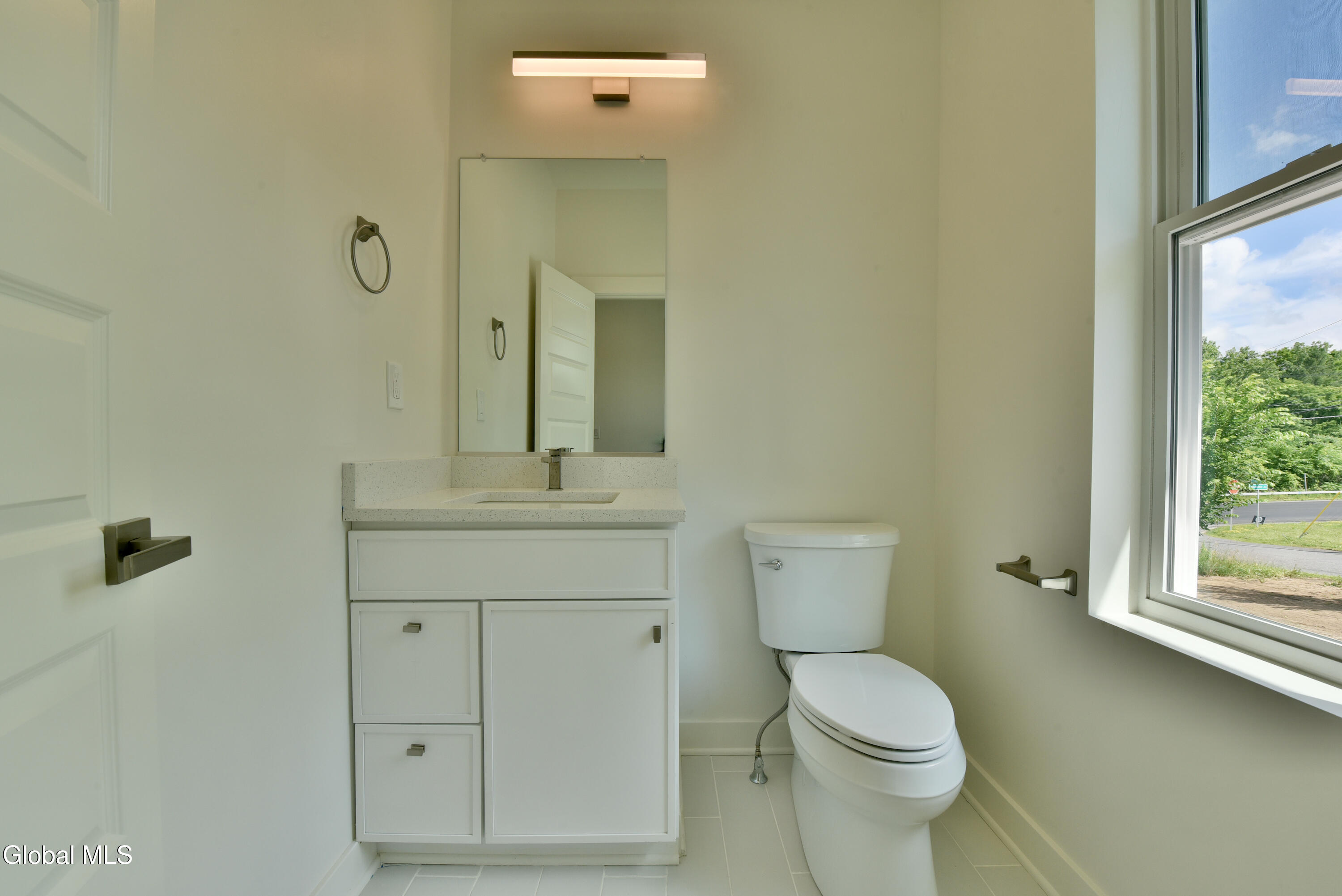 802 S Ravine Road Schenectady NY 12309