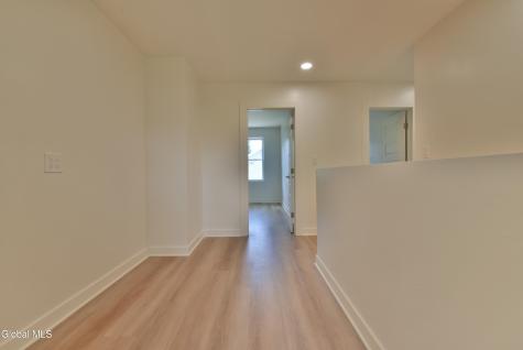 802 S Ravine Road Schenectady NY 12309