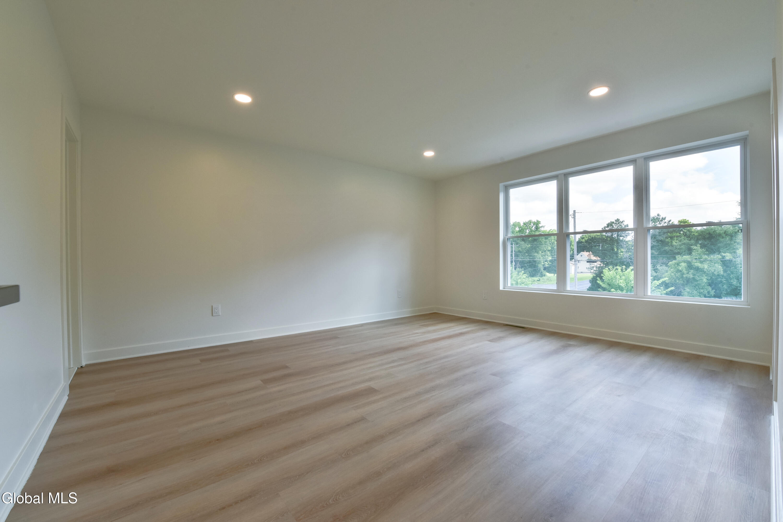 802 S Ravine Road Schenectady NY 12309