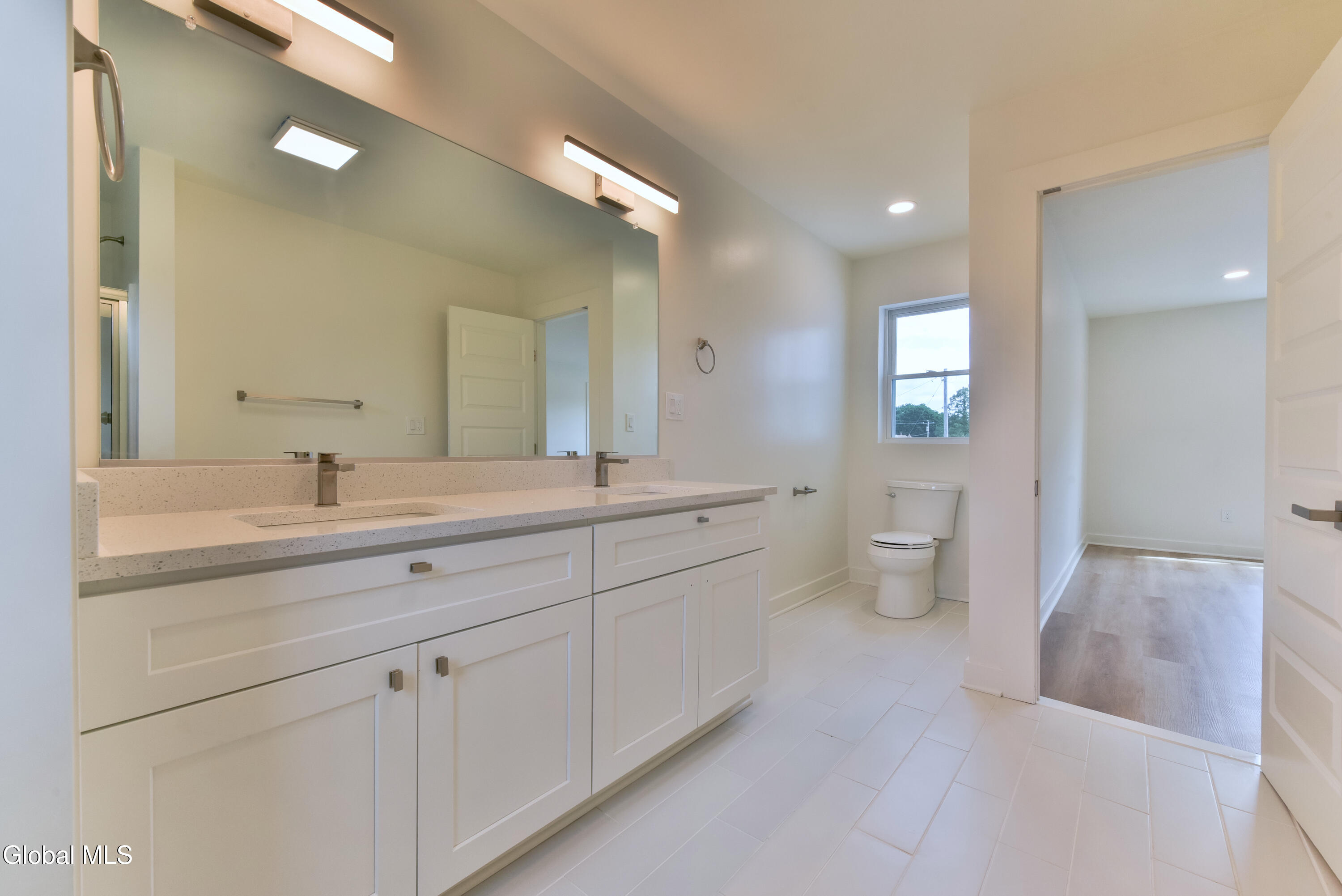 802 S Ravine Road Schenectady NY 12309