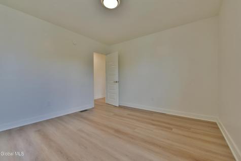 802 S Ravine Road Schenectady NY 12309