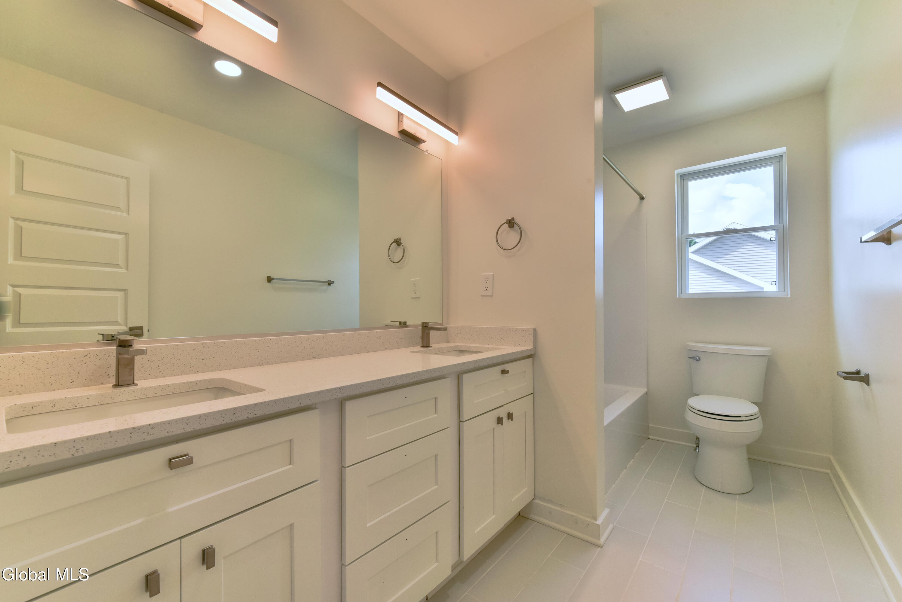 802 S Ravine Road Schenectady NY 12309