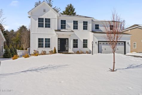 21 Bergen Place Niskayuna NY 12309