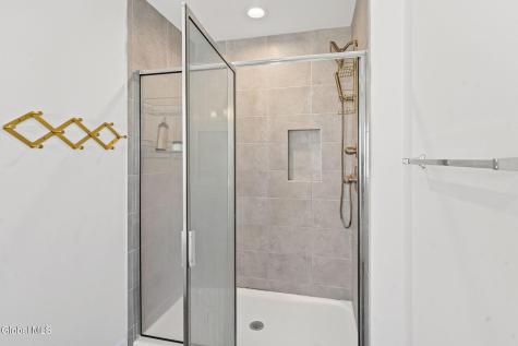 21 Bergen Place Niskayuna NY 12309