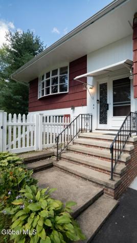 4 Orchard Drive Kinderhook NY 12106