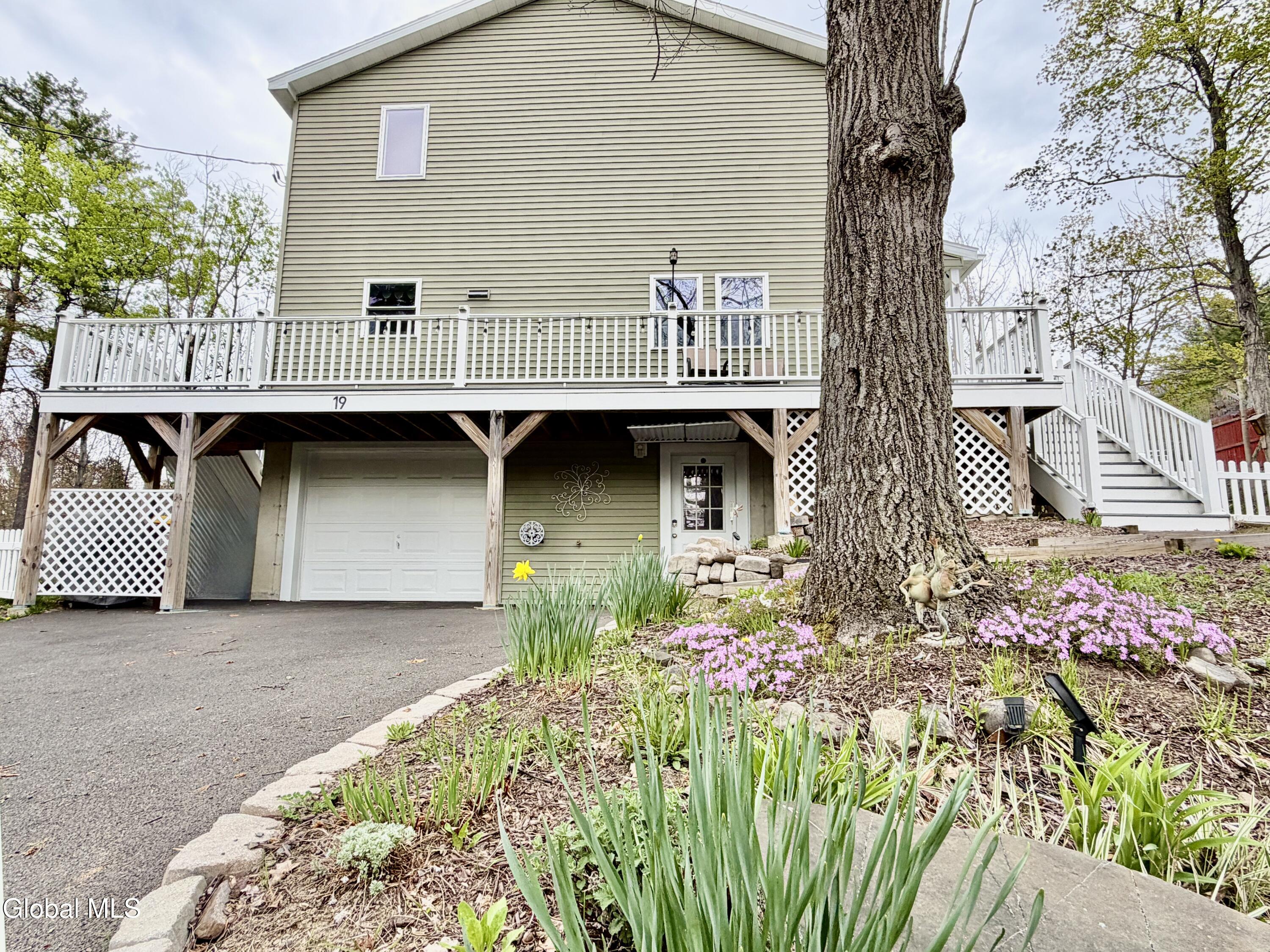 19 Harriman Road Averill Park NY 12018