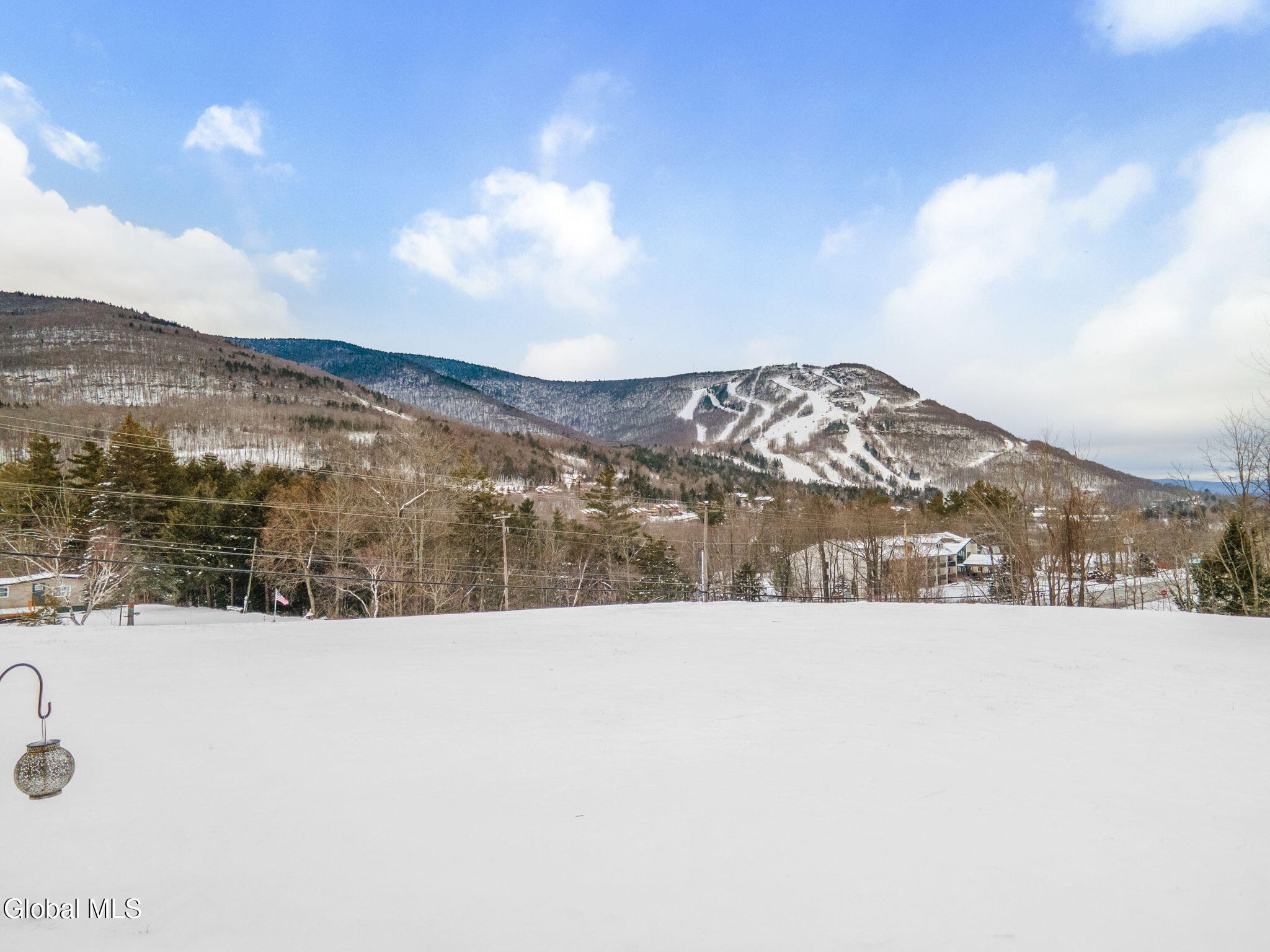 7352 Ny-23a Hunter NY 12442