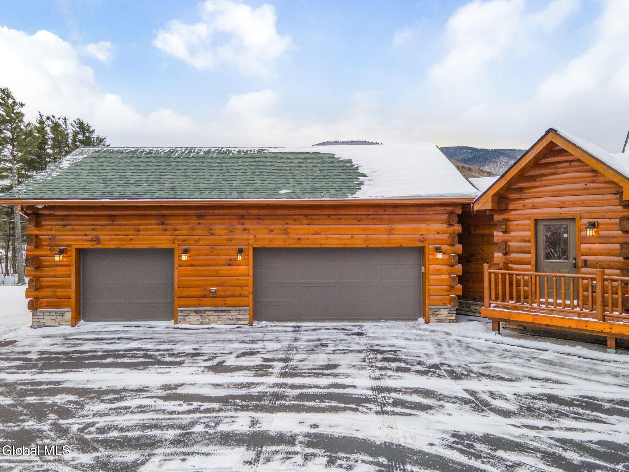 7352 Ny-23a Hunter NY 12442