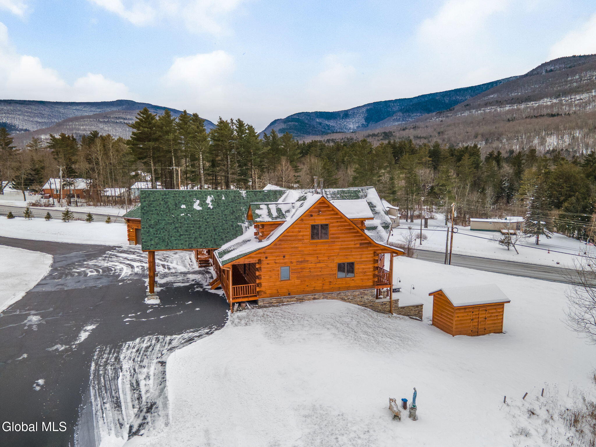 7352 Ny-23a Hunter NY 12442