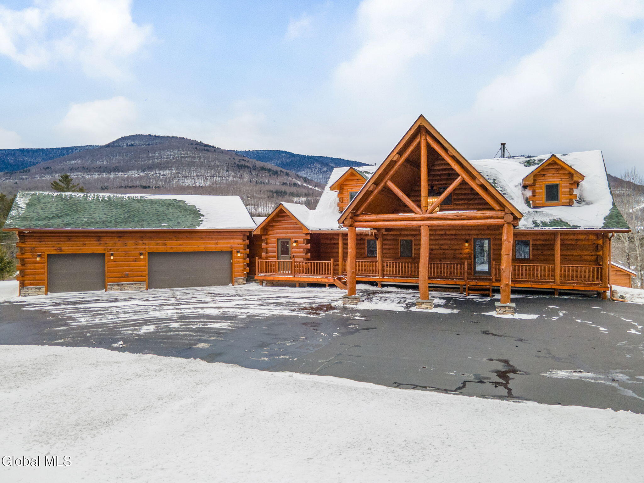 7352 Ny-23a Hunter NY 12442