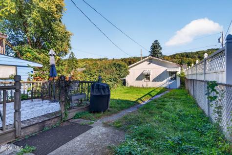 578 6th Avenue Troy NY 12182