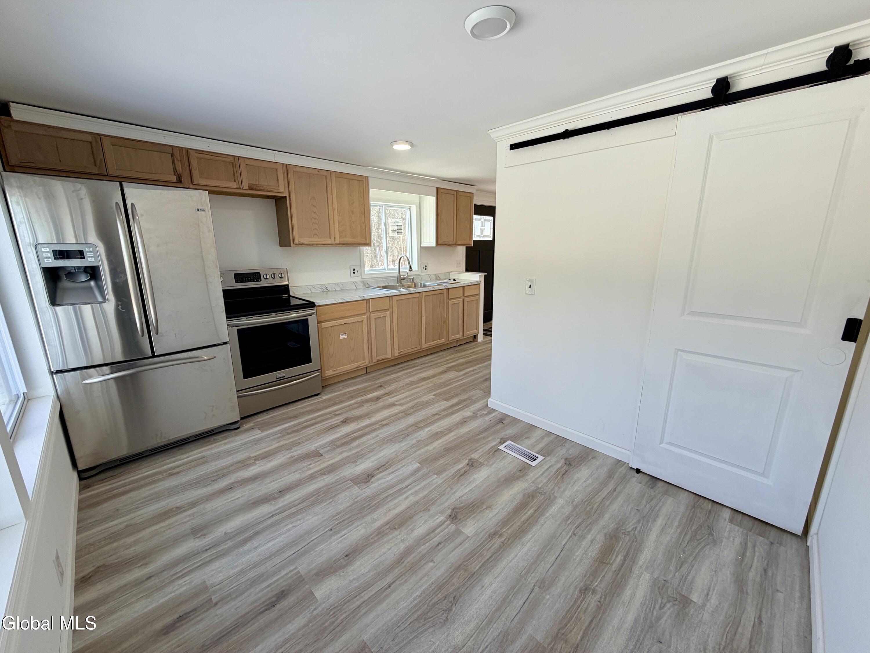 4711 Pattersonville-rynex Corners Road Pattersonville NY 12137