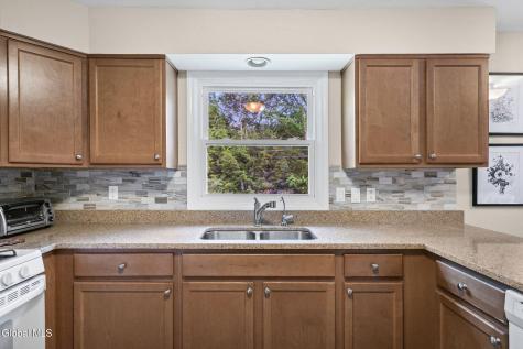 23 Bennett Terrace Delmar NY 12054