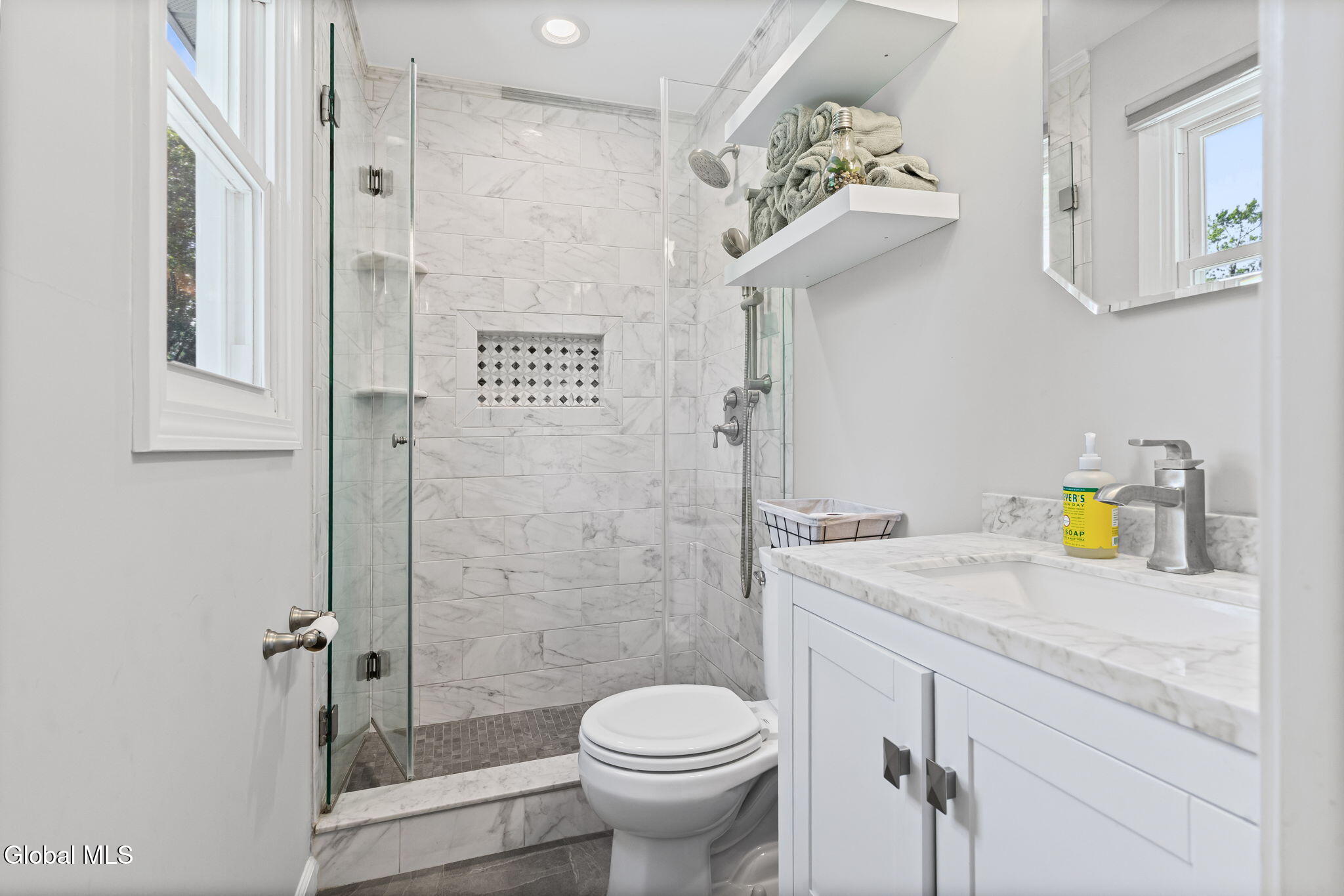 23 Bennett Terrace Delmar NY 12054
