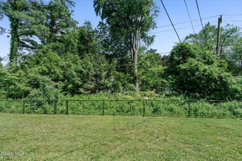 23 Bennett Terrace Delmar NY 12054