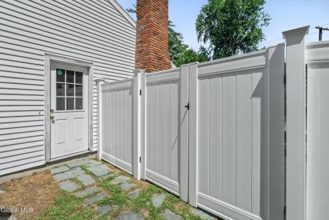 23 Bennett Terrace Delmar NY 12054