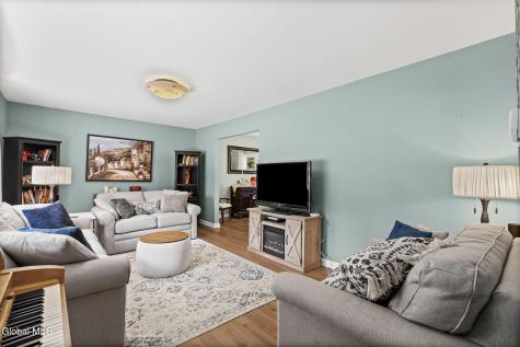 23 Bennett Terrace Delmar NY 12054