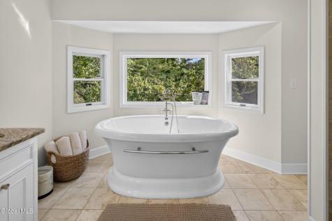 39 Indian Pipe Drive Wynantskill NY 12198