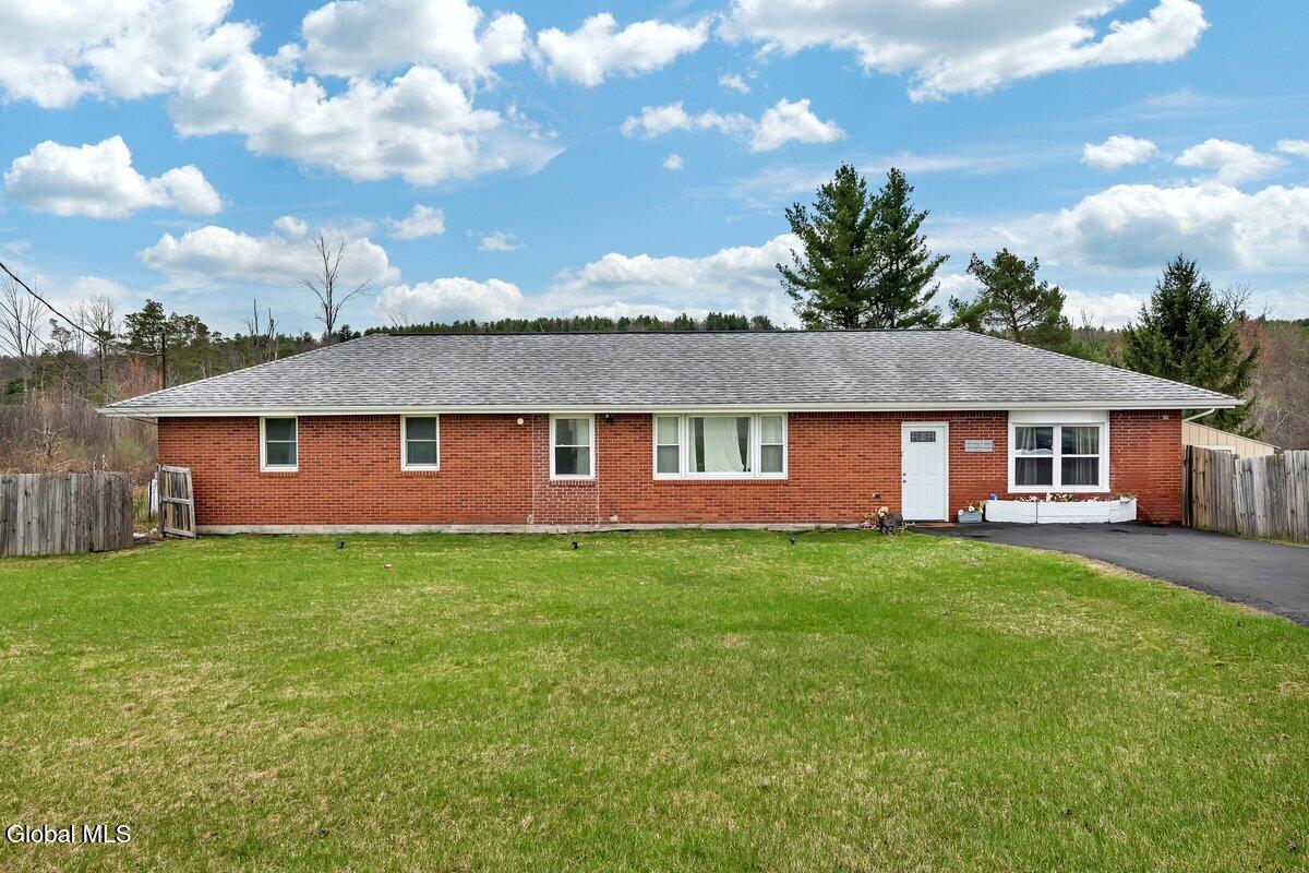 8385 Duanesburg Road Delanson NY 12053