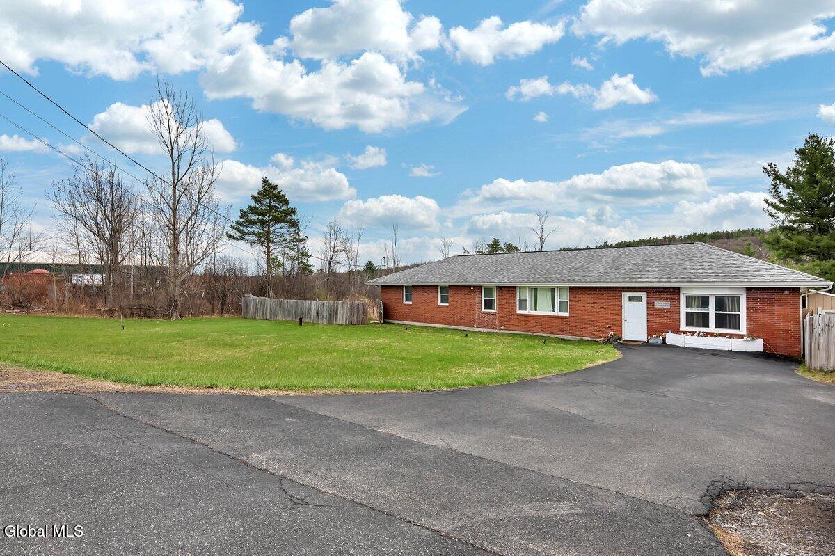 8385 Duanesburg Road Delanson NY 12053