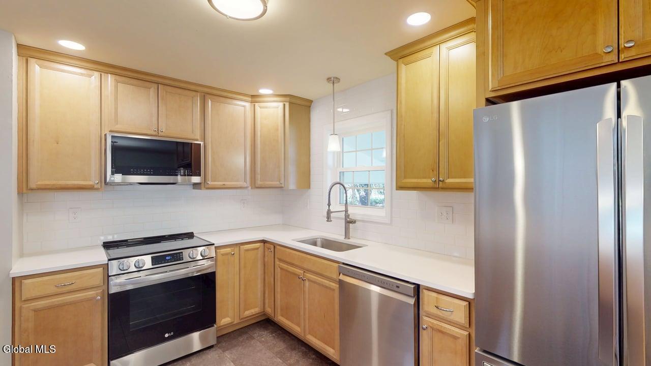 21 Longkill Road Ballston Lake NY 12019