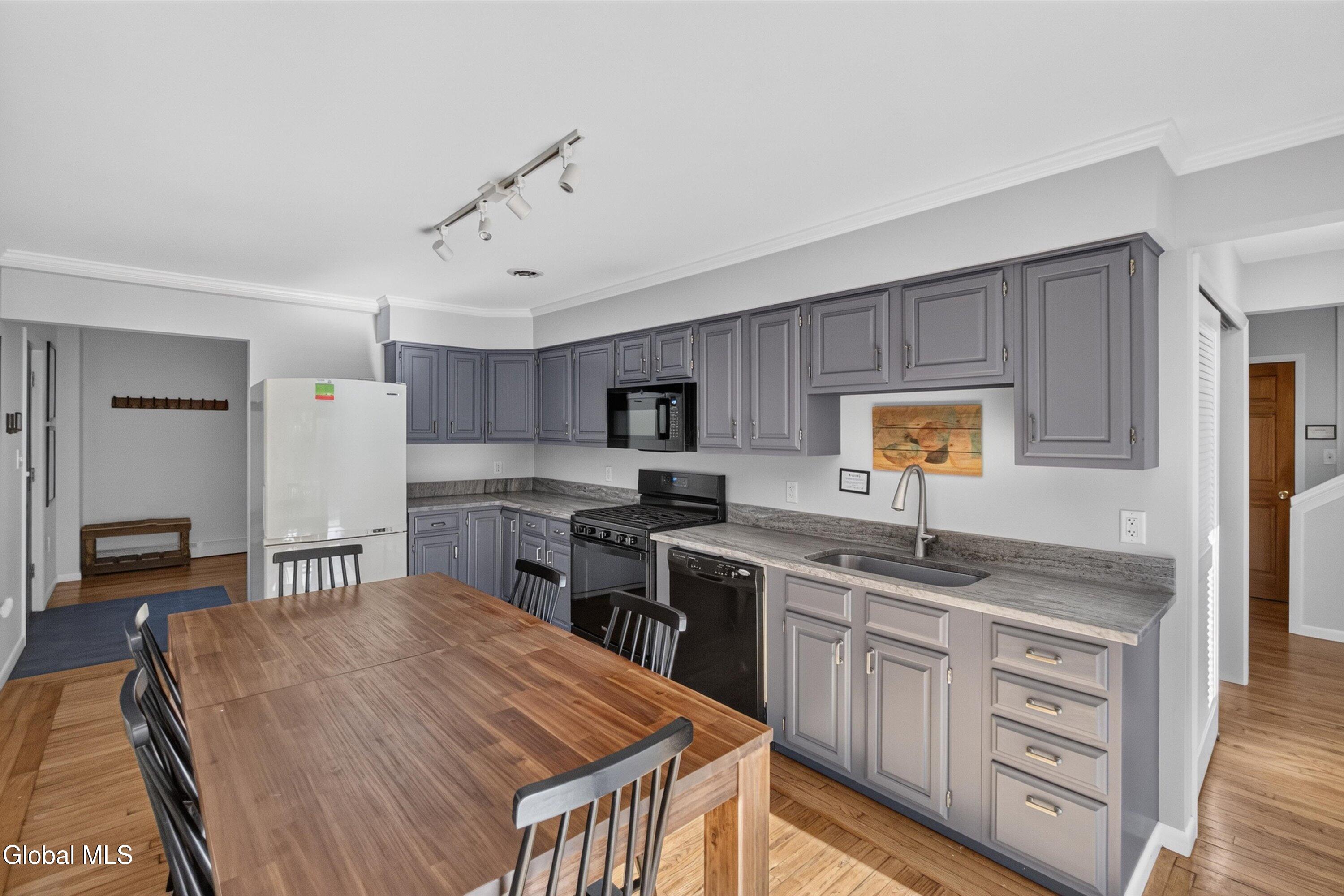 101 King Road Saratoga Springs NY 12866