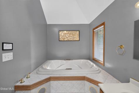 101 King Road Saratoga Springs NY 12866