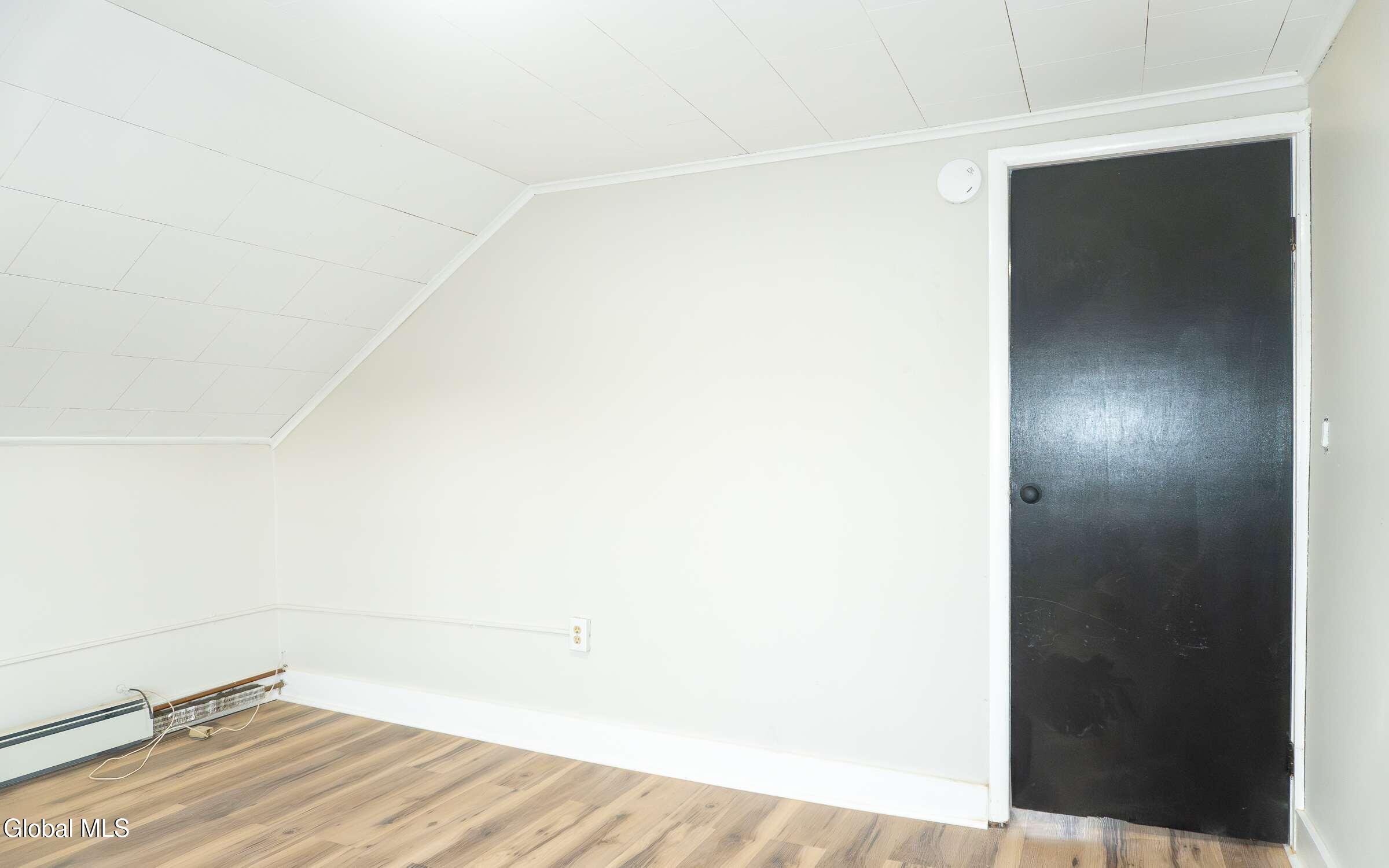 142 Saratoga Avenue Mechanicville NY 12118