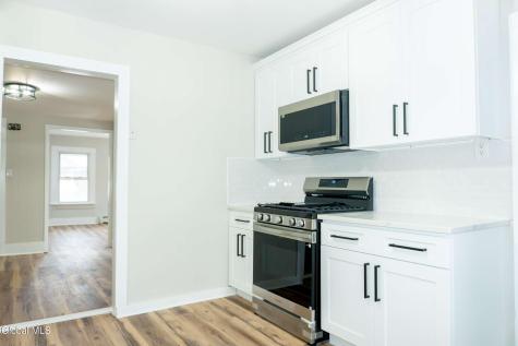 142 Saratoga Avenue Mechanicville NY 12118