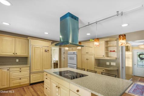 51 Aspen Circle Albany NY 12208