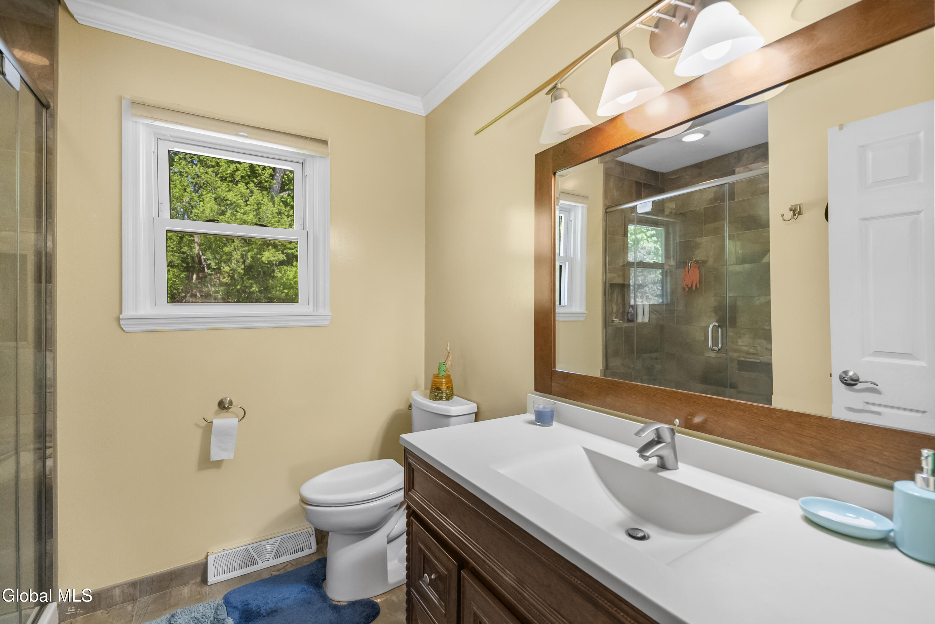 51 Aspen Circle Albany NY 12208