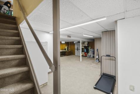 51 Aspen Circle Albany NY 12208