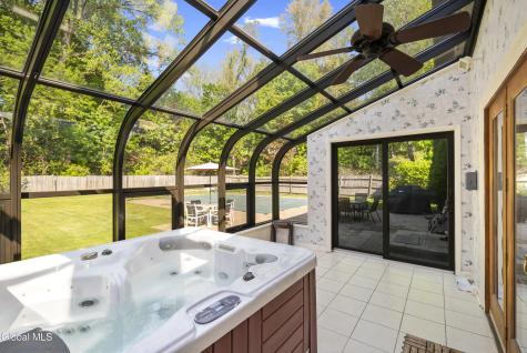 51 Aspen Circle Albany NY 12208