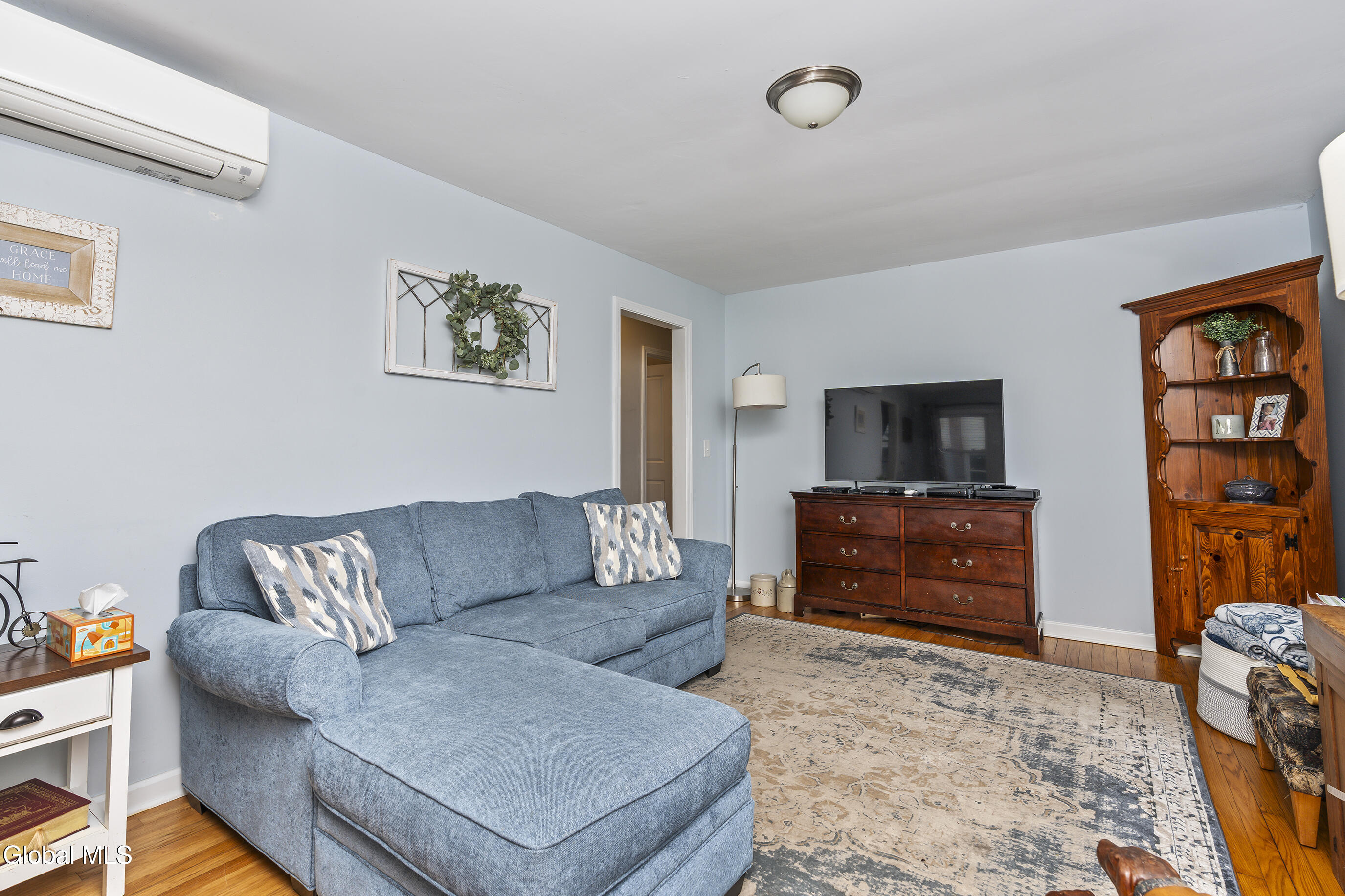 61 Woodlawn Drive Ravena NY 12143