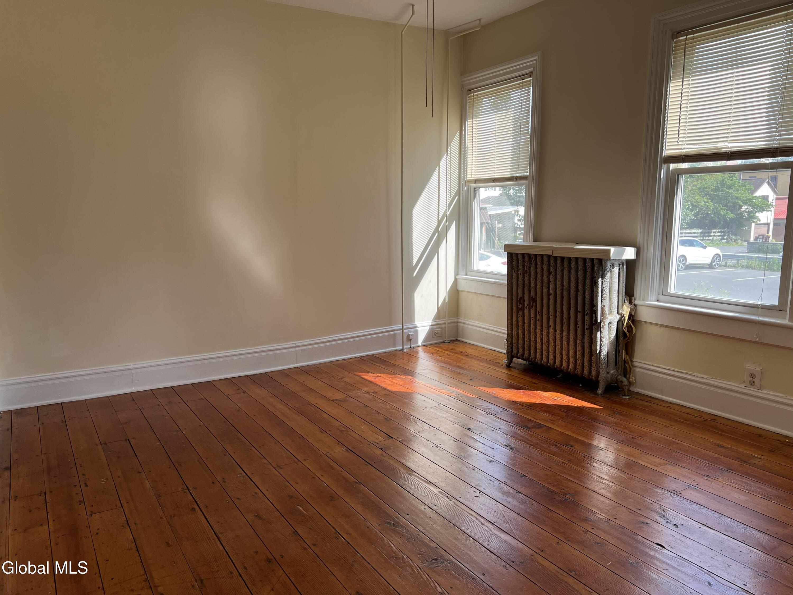 9 N Franklin Street Athens NY 12015