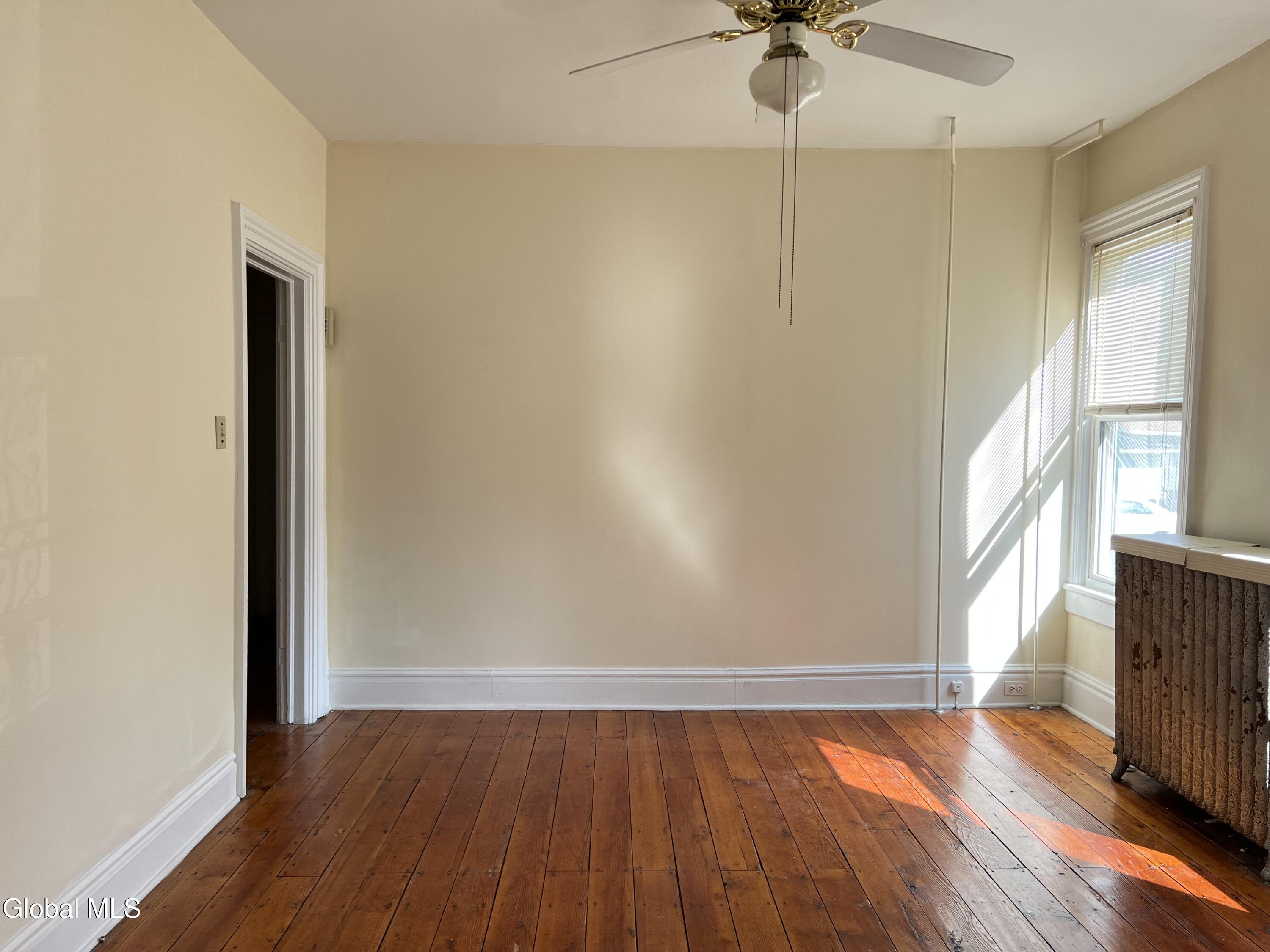 9 N Franklin Street Athens NY 12015