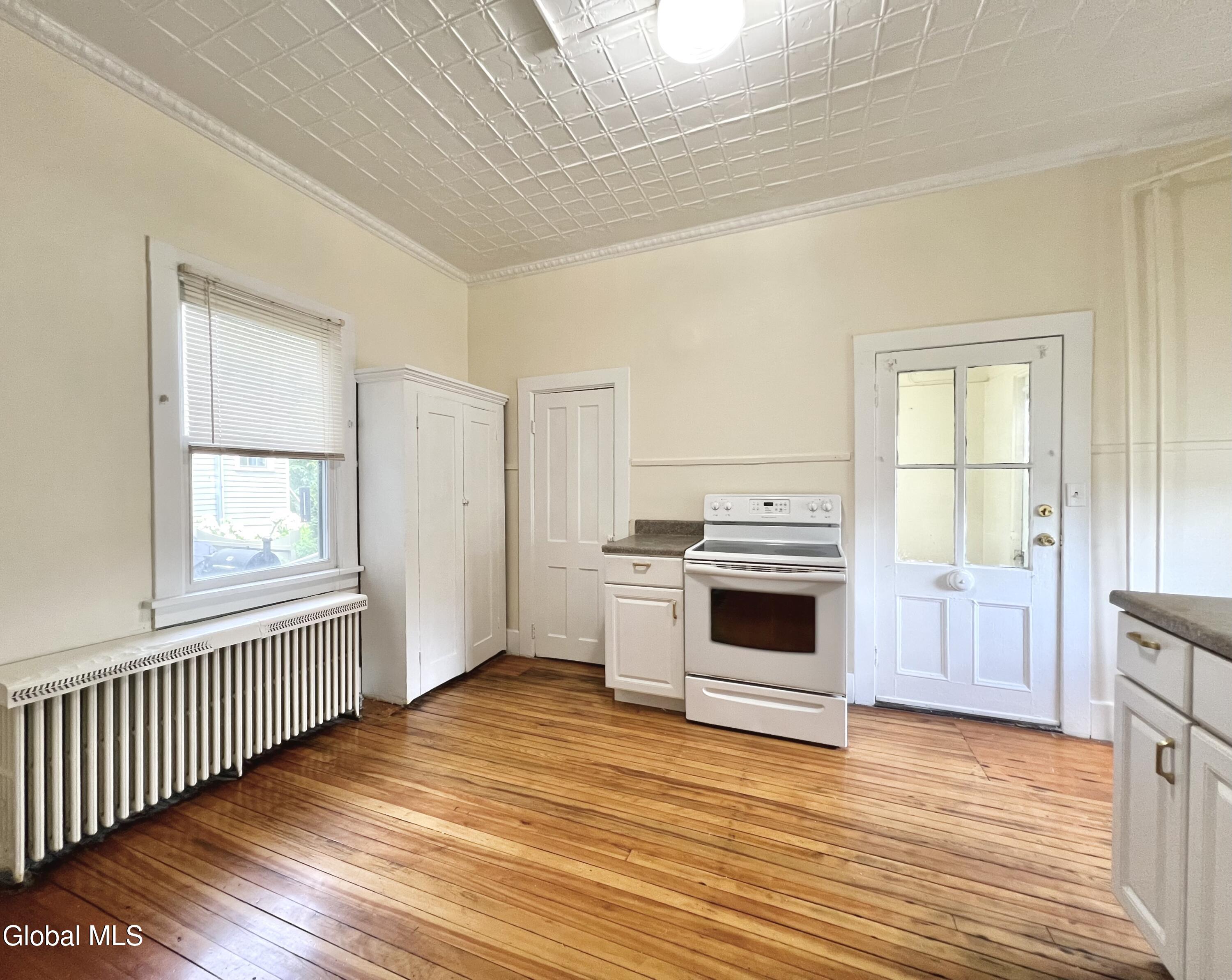 9 N Franklin Street Athens NY 12015