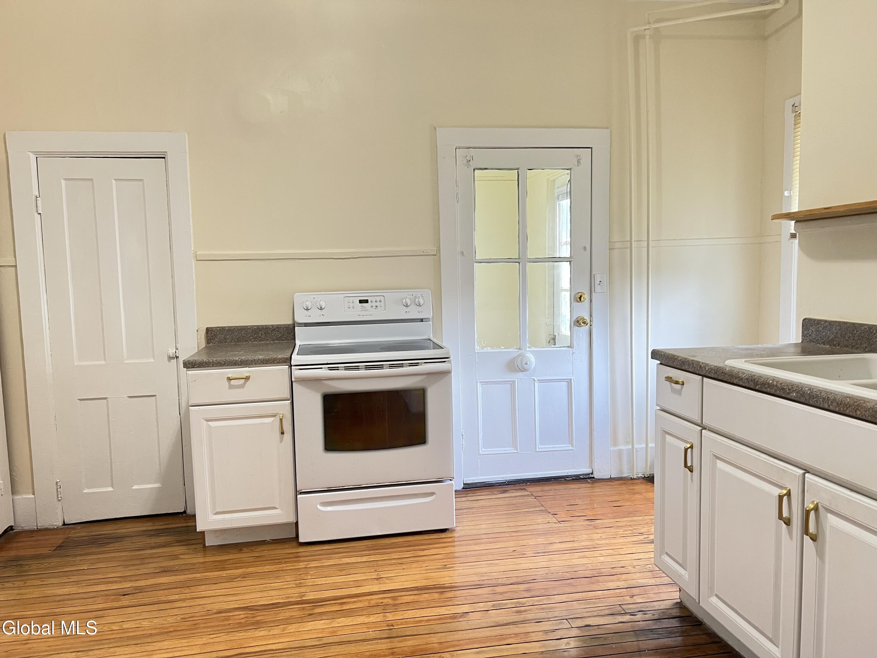 9 N Franklin Street Athens NY 12015