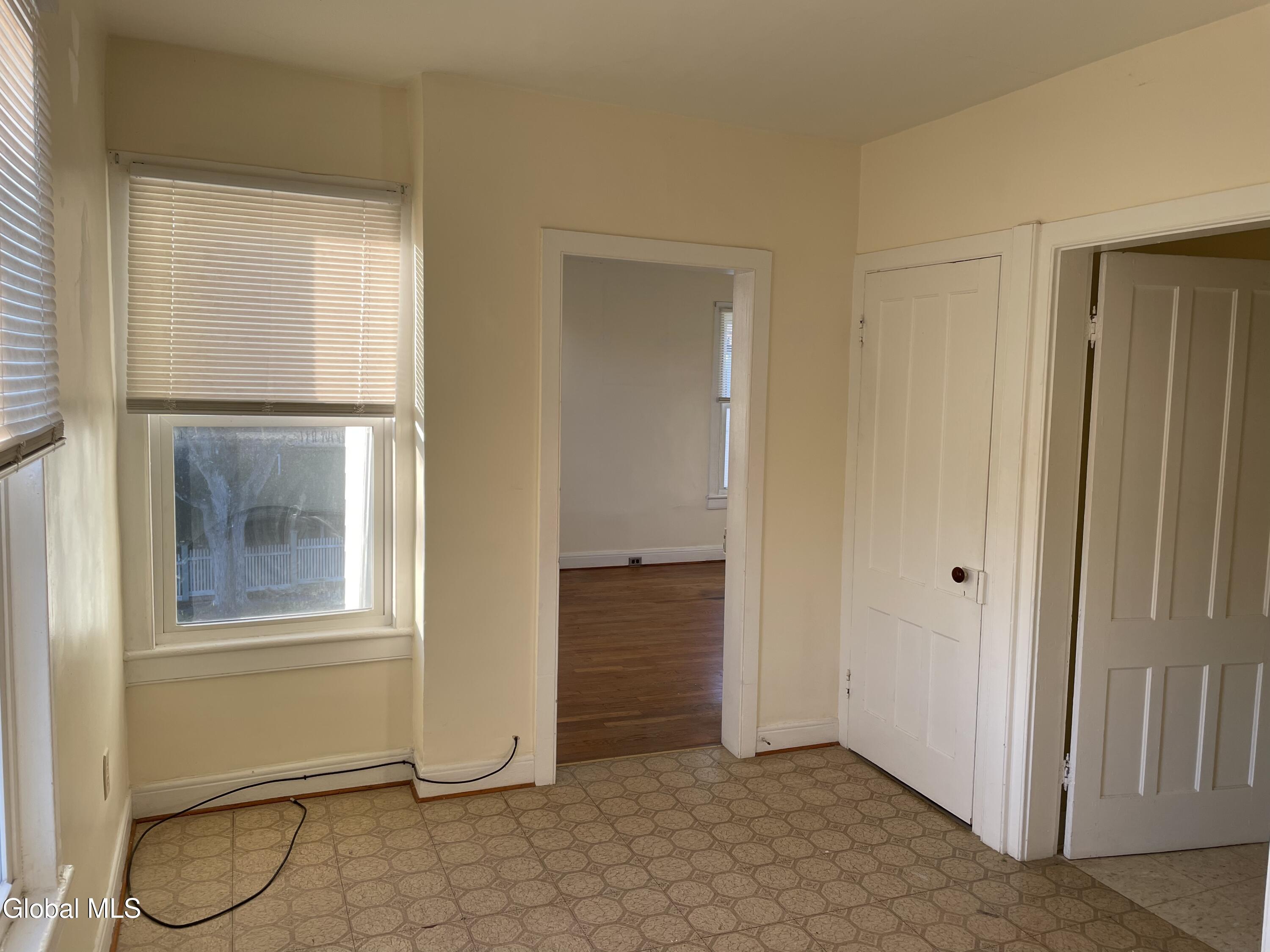 9 N Franklin Street Athens NY 12015