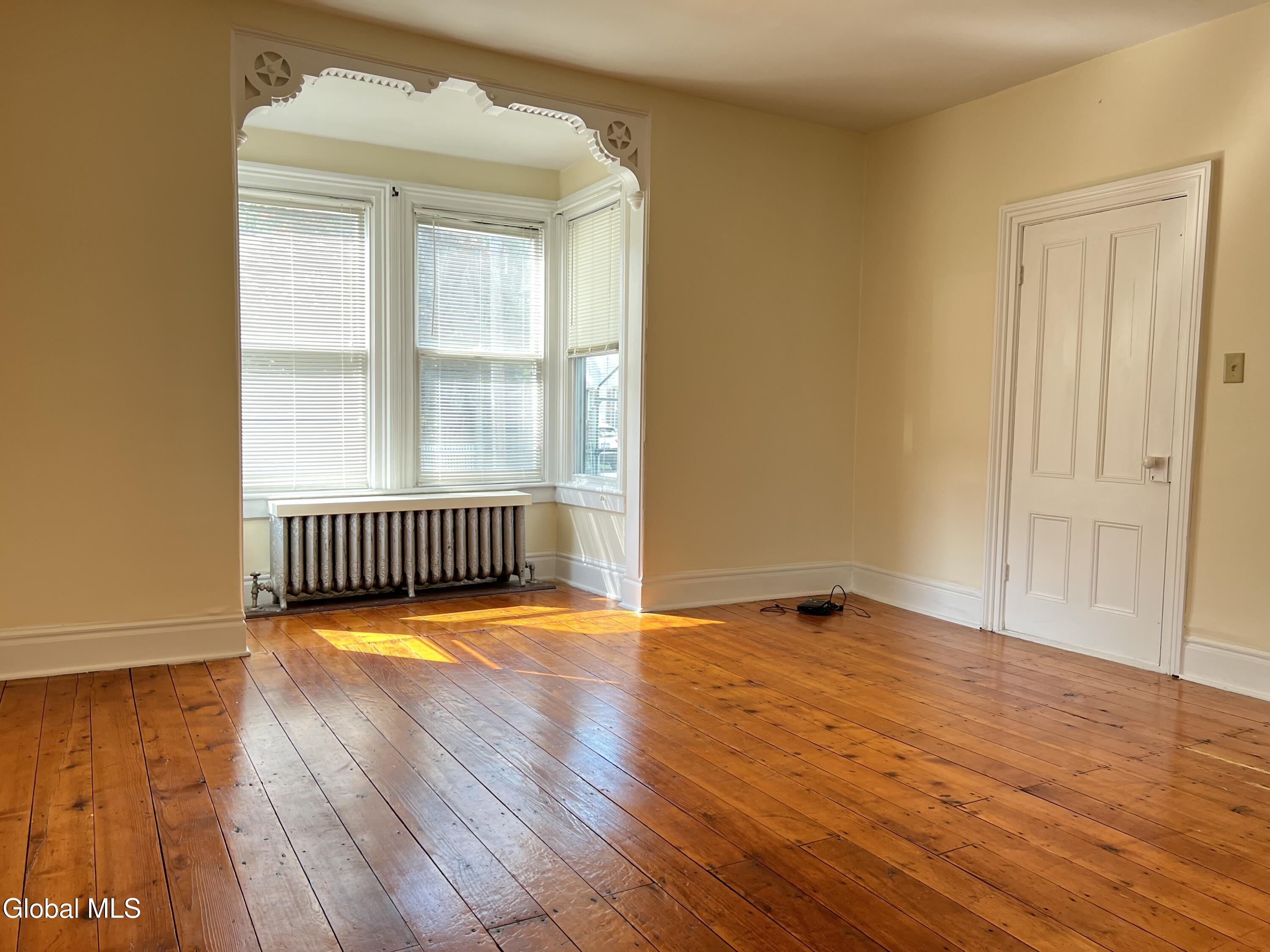 9 N Franklin Street Athens NY 12015